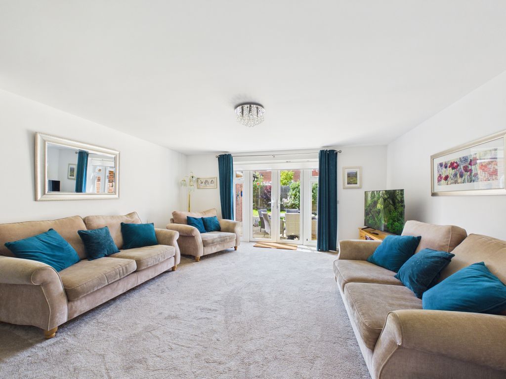 Additional image 7 of 3 bed detached house for saleMoor Close, Chinnor, Oxfordshire OX39