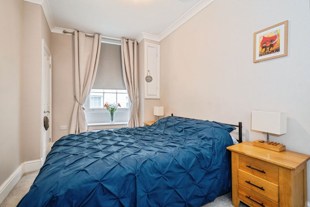Additional image 3 of 3 bed flat for saleKing Street, Tavistock PL19