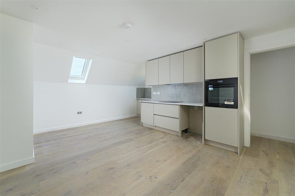 Additional image 25 of 6 bed detached house for saleFarnham House, Merton Lane, Canterbury CT4