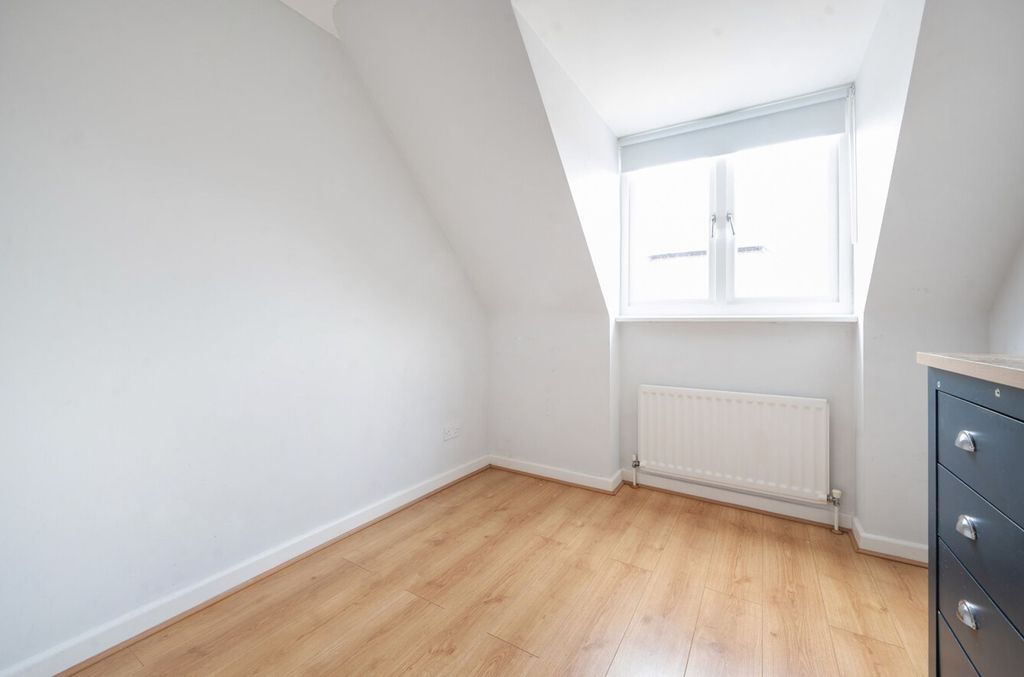 Additional image 12 of 3 bed flat for saleChapel Street, Chichester PO19