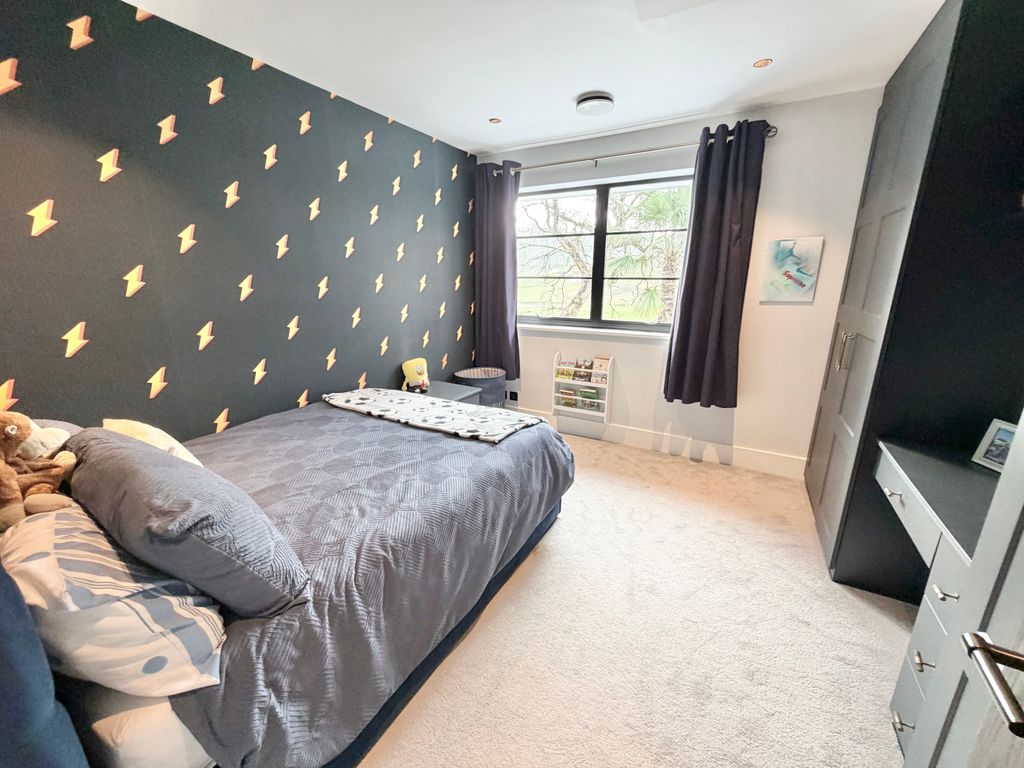 Additional image 27 of 5 bed detached house for salePrior Croft Close, Camberley GU15