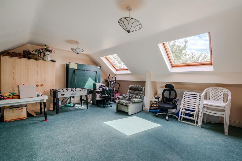 Additional image 40 of 5 bed detached house for saleBurbank House, Westbrook Close, Brookside, Chesterfield S40