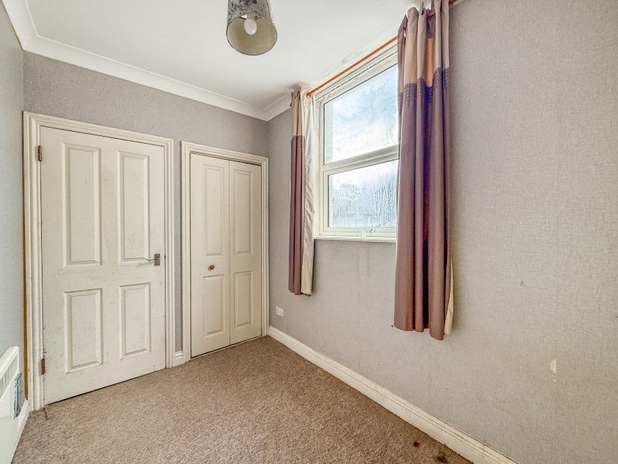 Additional image 9 of 1 bed flat for saleFlat 2, 12 Fore Street, Callington, Cornwall PL17