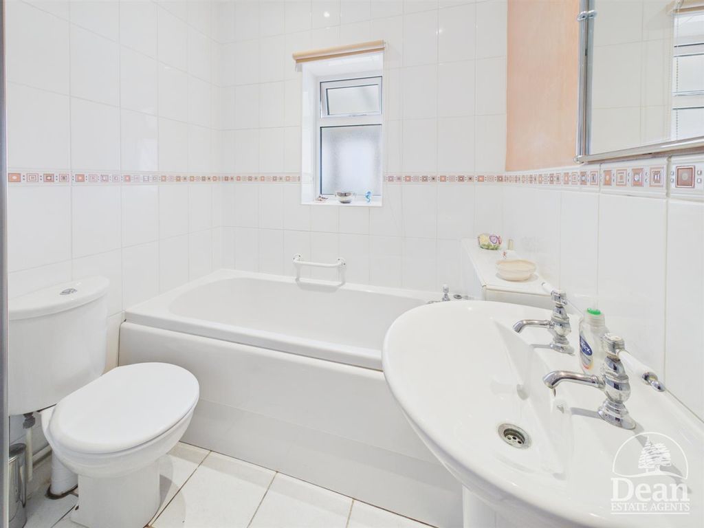 Additional image 16 of 3 bed detached bungalow for saleLittledean Hill Road, Cinderford GL14