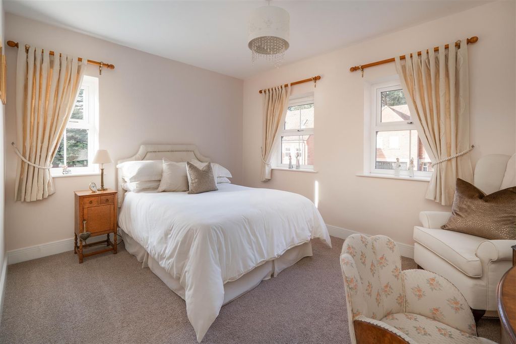 Additional image 25 of 5 bed detached house for saleTreeneuk Gardens, Ashgate, Chesterfield S40