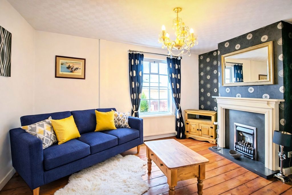 Additional image 3 of 2 bed flat for saleBlack Friars, Chester, Cheshire CH1