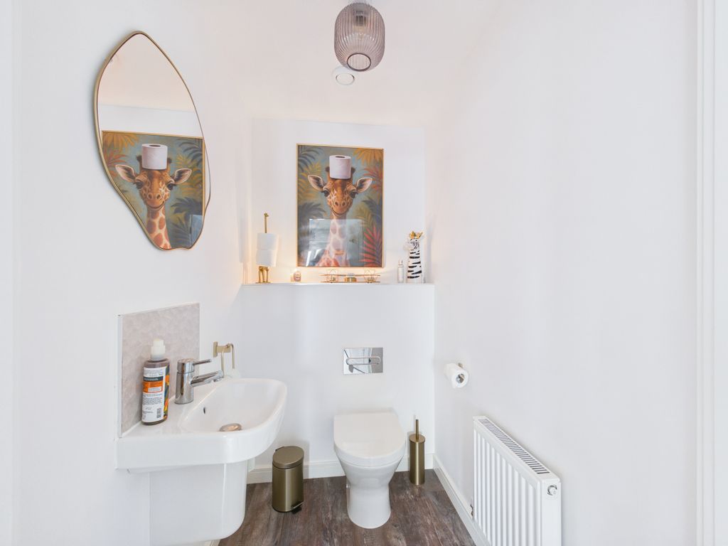 Additional image 7 of 4 bed detached house for saleMoor Close, Chinnor, Oxfordshire OX39