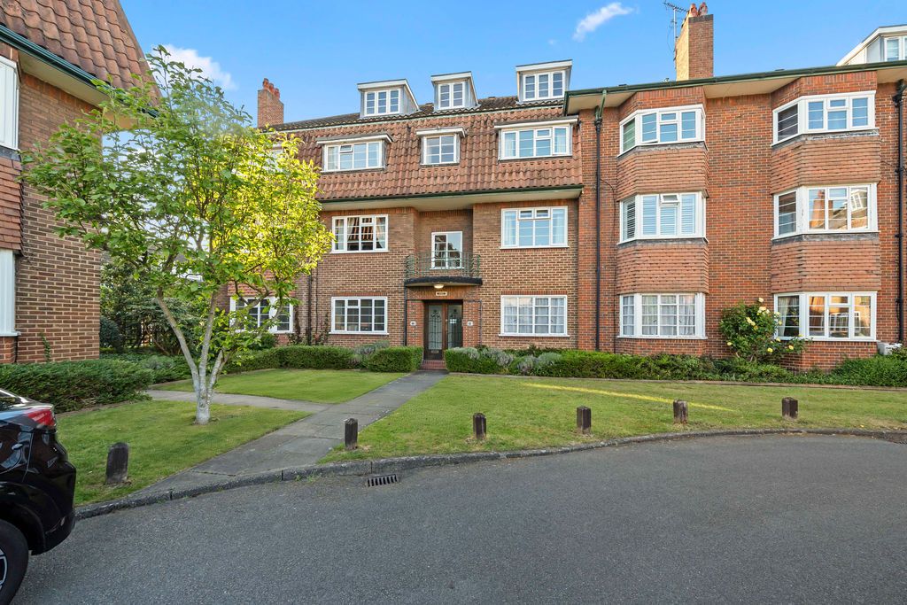 Additional image 15 of 2 bed flat for saleWest Street Lane, Carshalton SM5