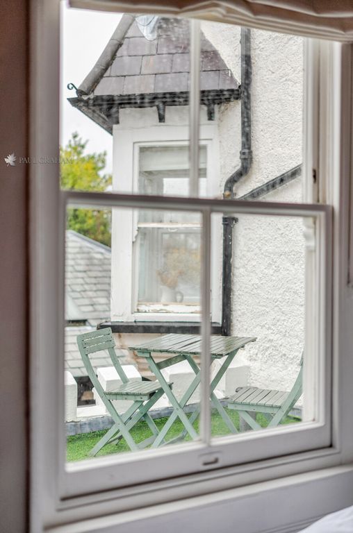 Additional image 21 of 2 bed flat for saleWestcroft Road, Carshalton SM5
