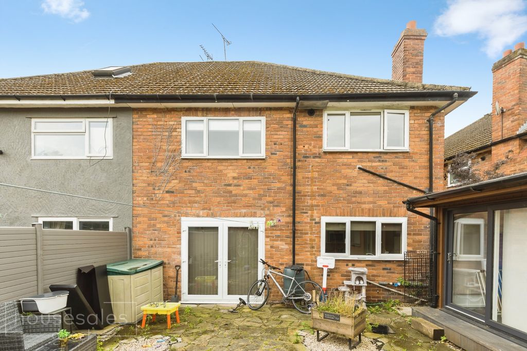 Additional image 8 of 2 bed flat for saleRedland Close, Chester CH4