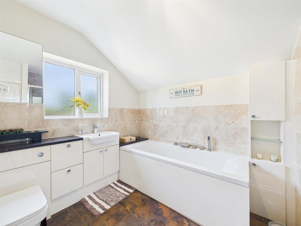 Additional image 13 of 4 bed detached house for salePlantation Road, Chippenham SN14