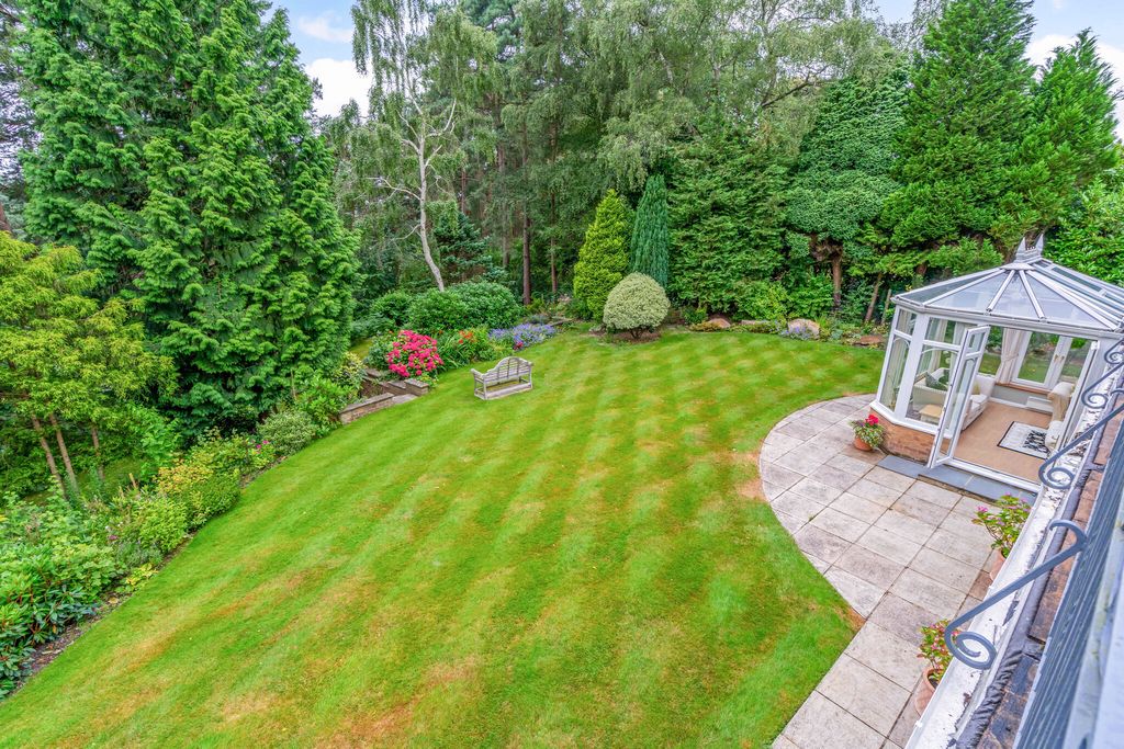Additional image 20 of 4 bed detached house for saleAzalea Way, Camberley GU15