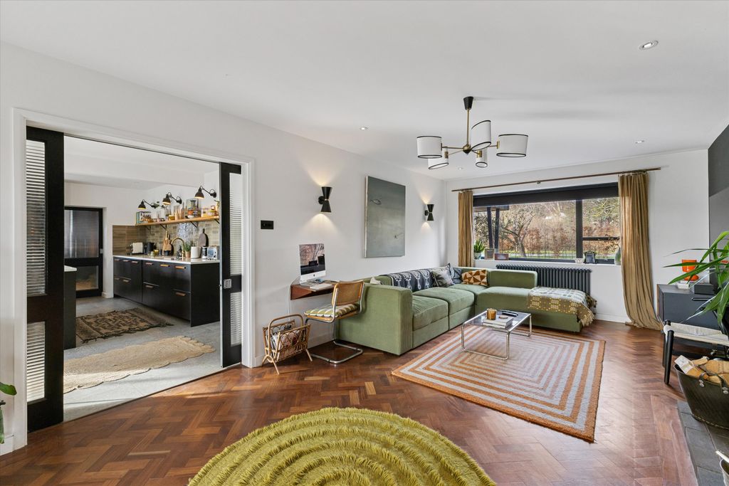 Additional image 6 of 5 bed detached house for saleGreenway Lane, Charlton Kings, Cheltenham, Gloucestershire GL52