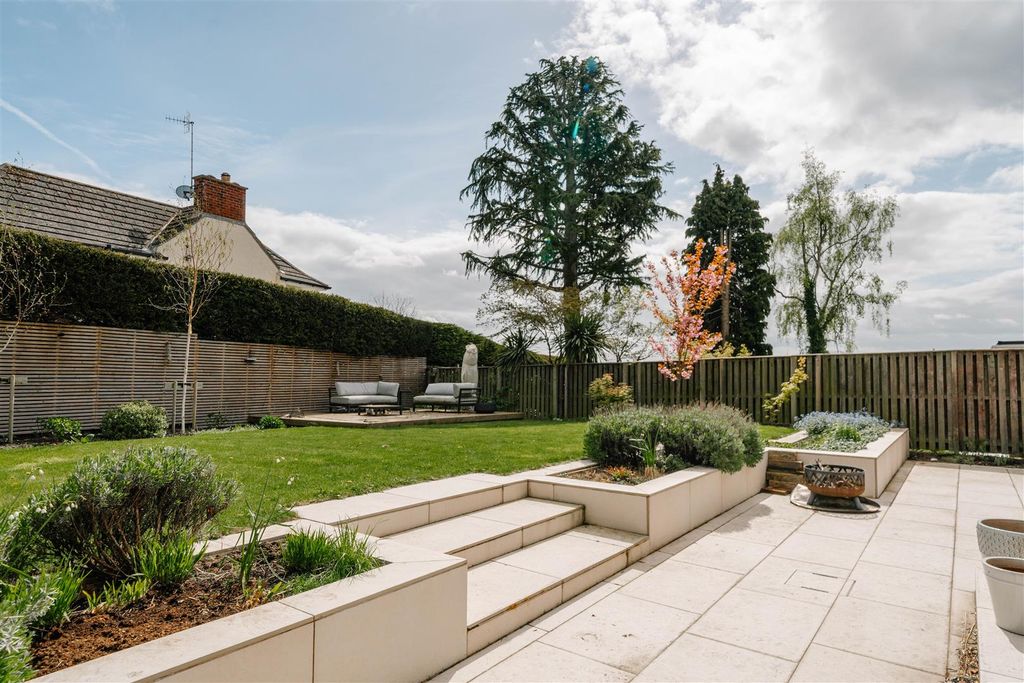 Additional image 5 of 4 bed detached house for saleNetherleigh Road, Ashgate, Chesterfield S40