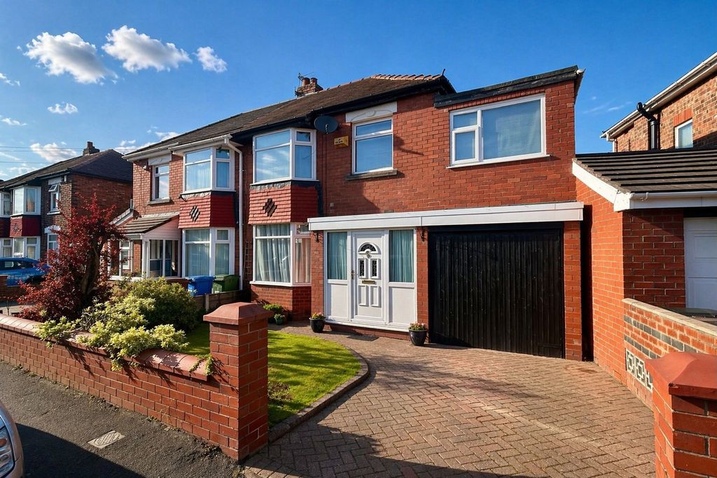 3 bed semi-detached house for saleAber Road, Cheadle SK8