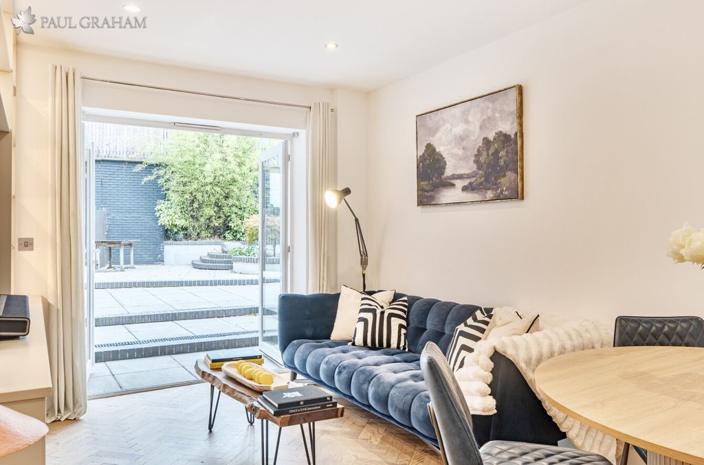 Additional image 8 of 2 bed flat for saleNicole Lodge, Carshalton SM5