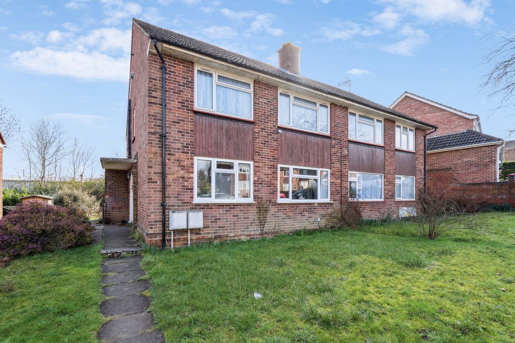 Additional image 22 of 2 bed maisonette for saleDarvell Drive, Chesham HP5
