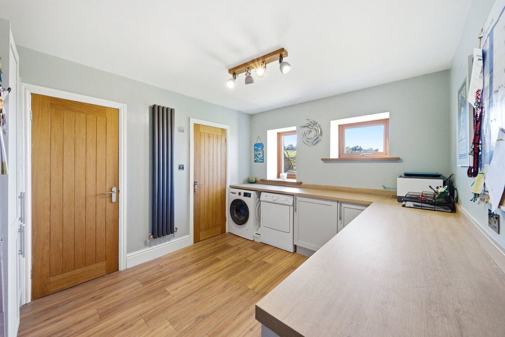 Additional image 18 of 4 bed barn conversion for saleGlen View Road, Burnley BB11