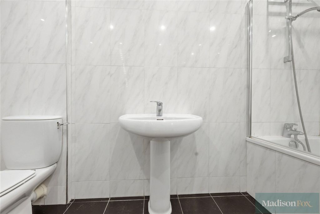 Additional image 24 of 2 bed flat for saleManor Road, Chigwell, Essex IG7