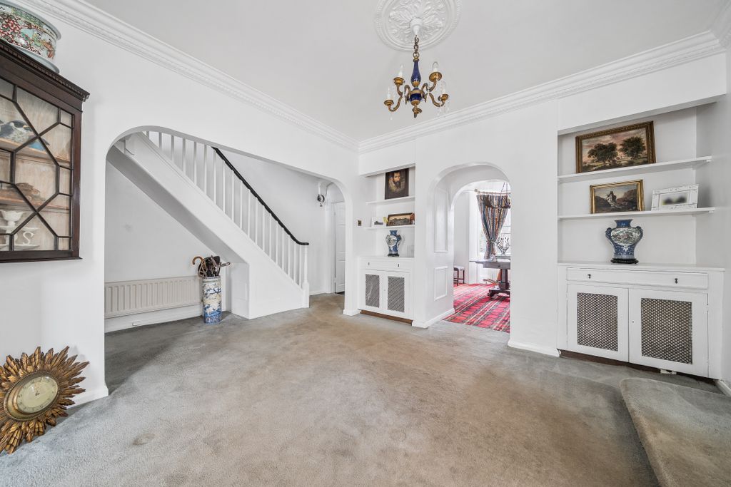 Additional image 6 of 6 bed detached house for saleLondon Road, Burgess Hill RH15