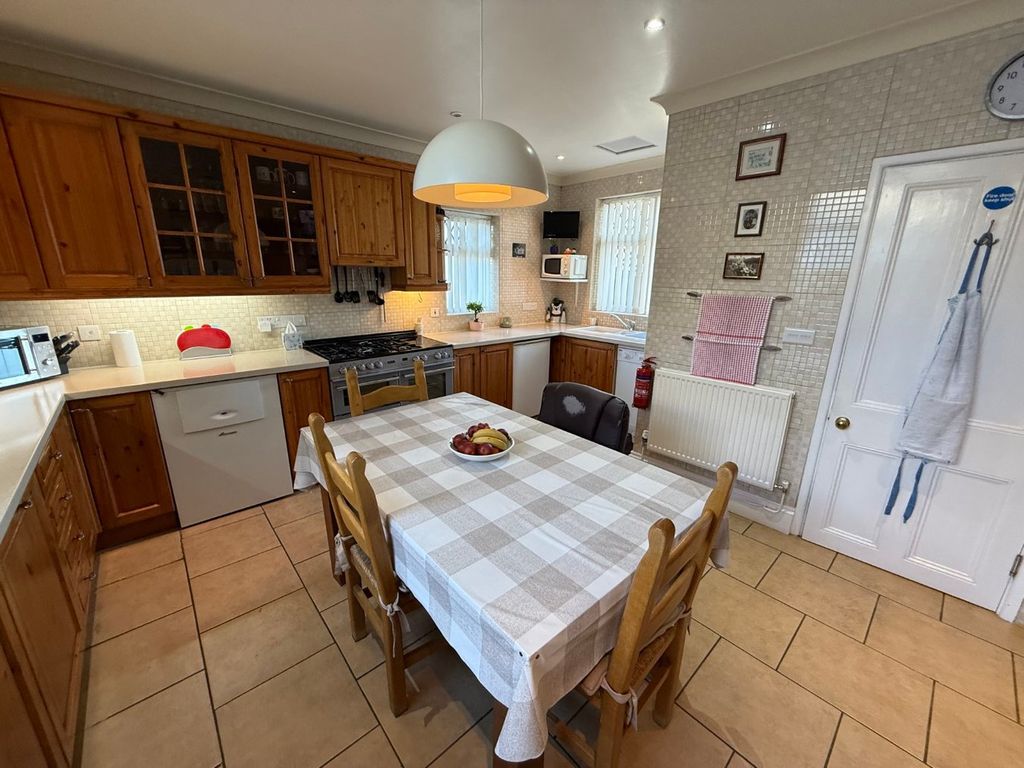 Additional image 16 of 7 bed detached house for salePark Avenue, Cardigan SA43