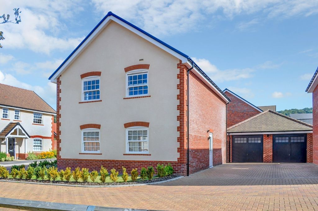 Additional image 16 of 4 bed detached house for saleMoor Close, Chinnor, Oxfordshire OX39