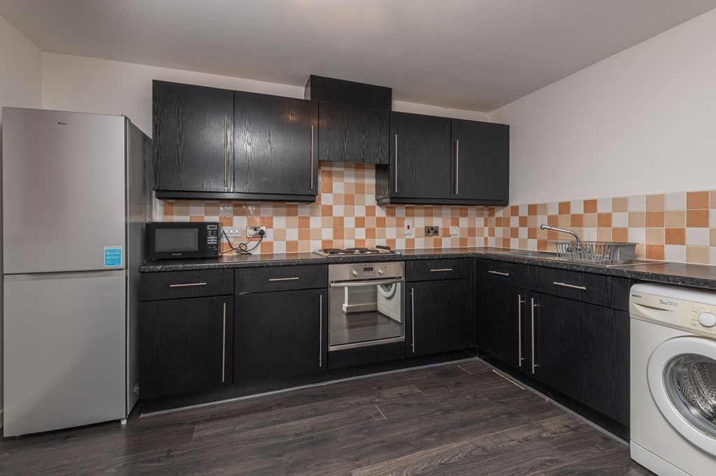 Additional image 6 of 2 bed flat for saleCastle Grove, Pontefract WF8