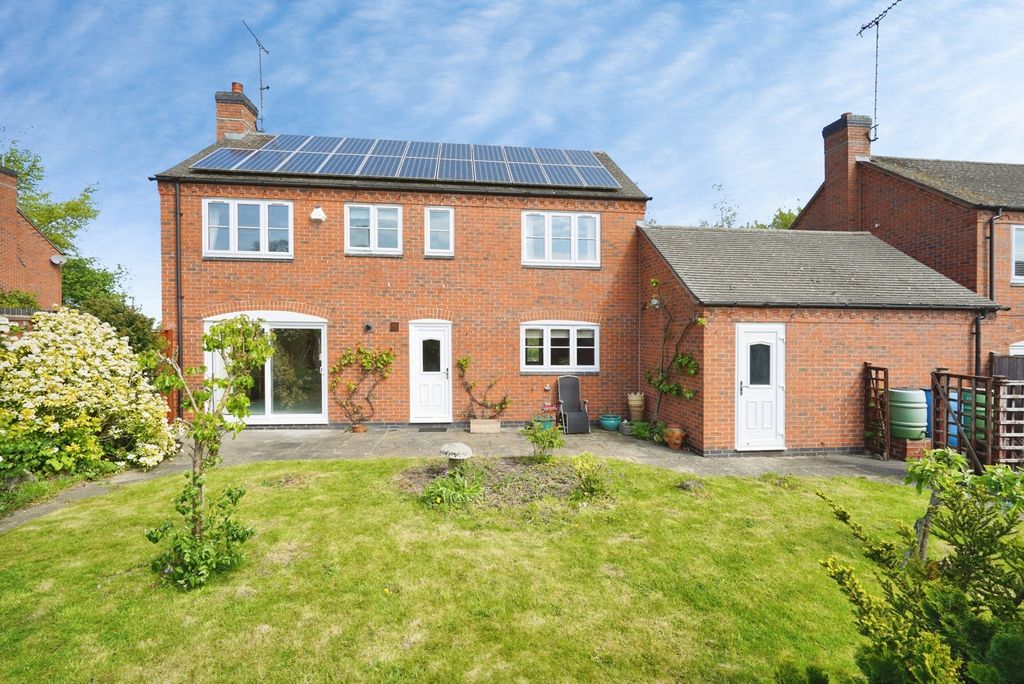 Additional image 13 of 4 bed detached house for saleShotwood Close, Rolleston-On-Dove, Burton-On-Trent, Staffordshire DE13