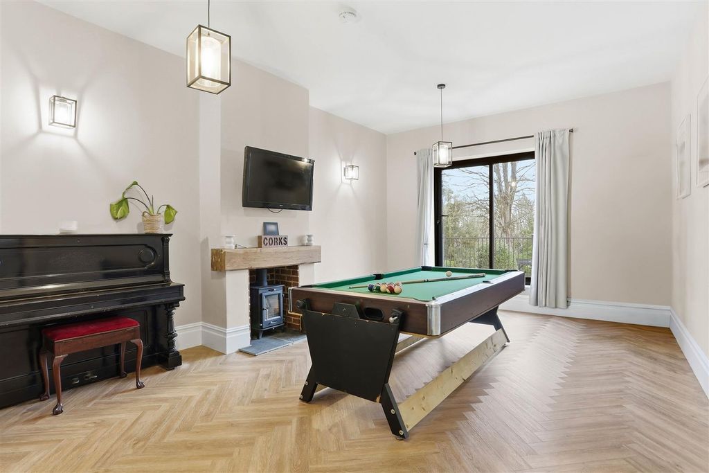 Additional image 22 of 7 bed detached house for saleWest Way, Carshalton SM5