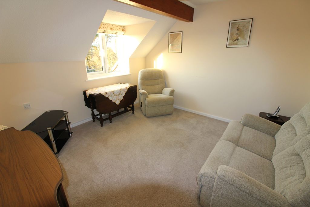 Additional image 2 of 2 bed flat for saleWest Street, Chipping Norton OX7