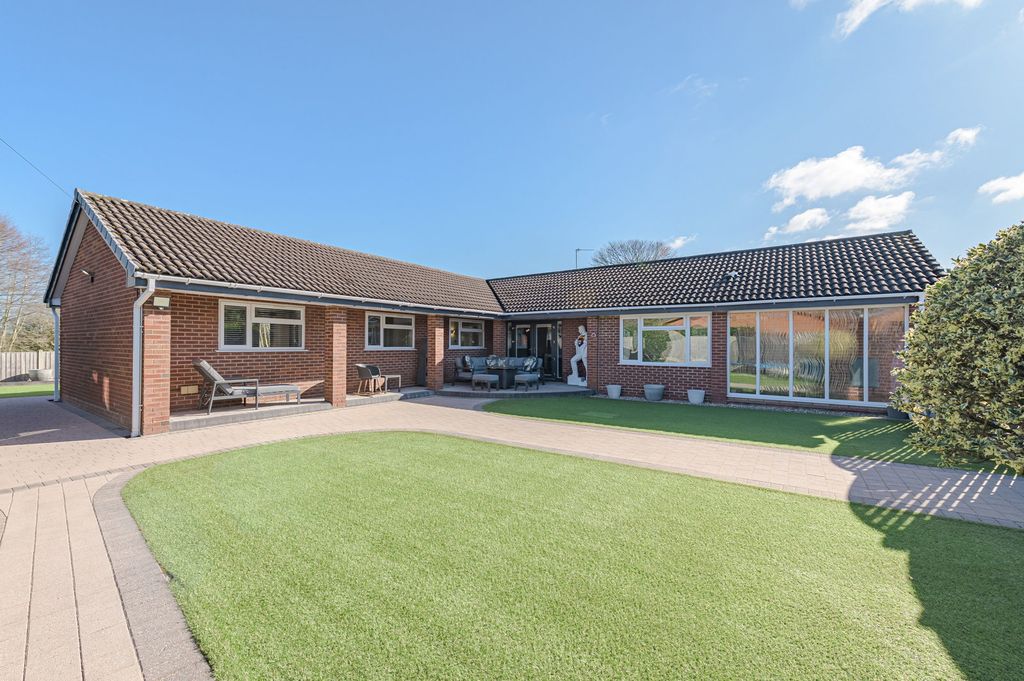Additional image 29 of 3 bed bungalow for saleChurch Road, Burntwood WS7