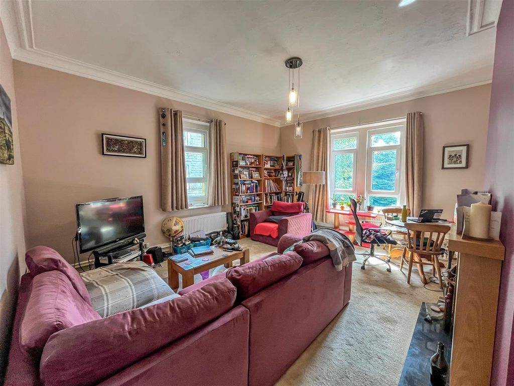Additional image 2 of 2 bed flat for saleSt Johns Road, Buxton SK17
