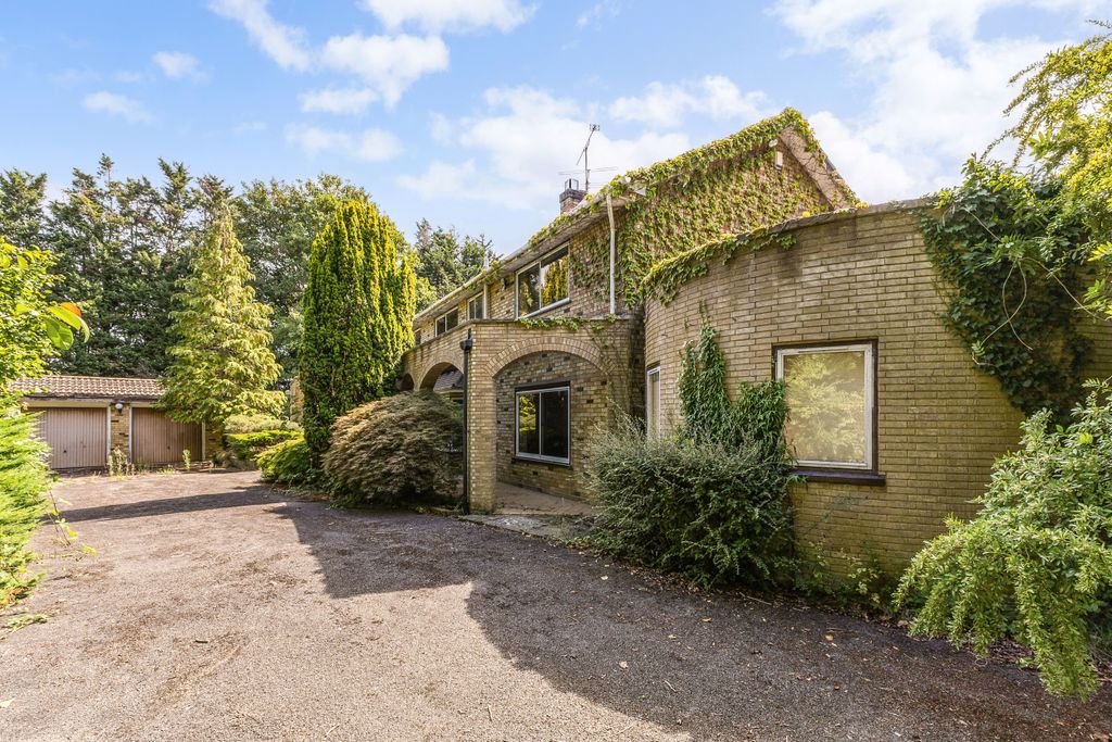 Additional image 2 of 7 bed detached house for saleRuxbury Road, Chertsey KT16