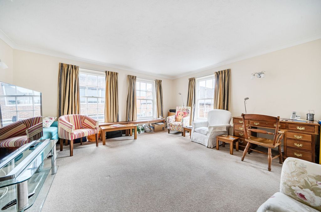 Additional image 2 of 3 bed flat for saleChapel Street, Chichester PO19