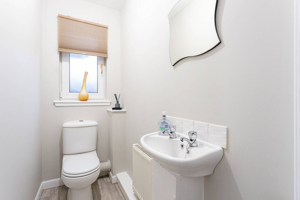 Additional image 9 of 4 bed detached house for saleWindmill View, Sauchie, Alloa, Clackmannanshire FK10