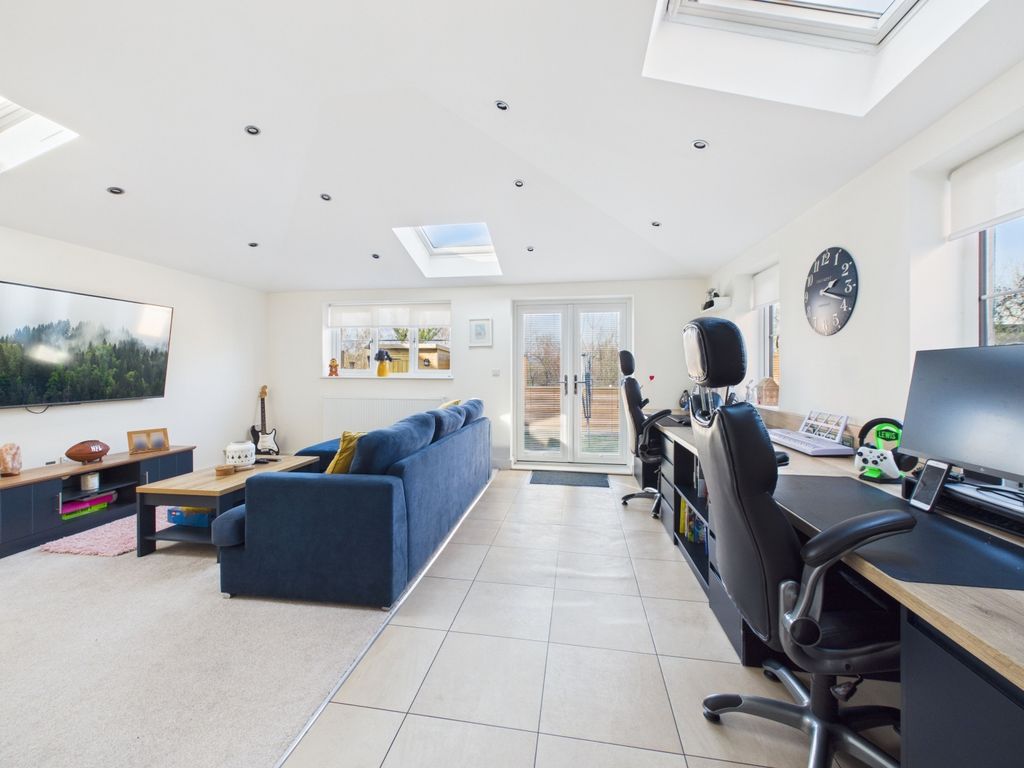 Additional image 11 of 4 bed detached house for saleTelford Close, Castleford, West Yorkshire WF10