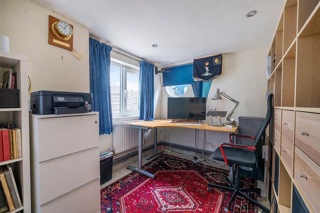 Additional image 17 of 5 bed detached house for saleHardenhuish Lane, Chippenham SN14