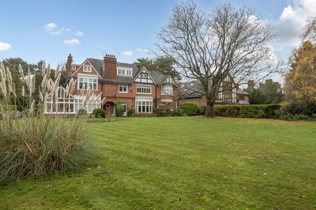 Additional image 10 of 2 bed flat for saleCamden Park Road, Chislehurst BR7