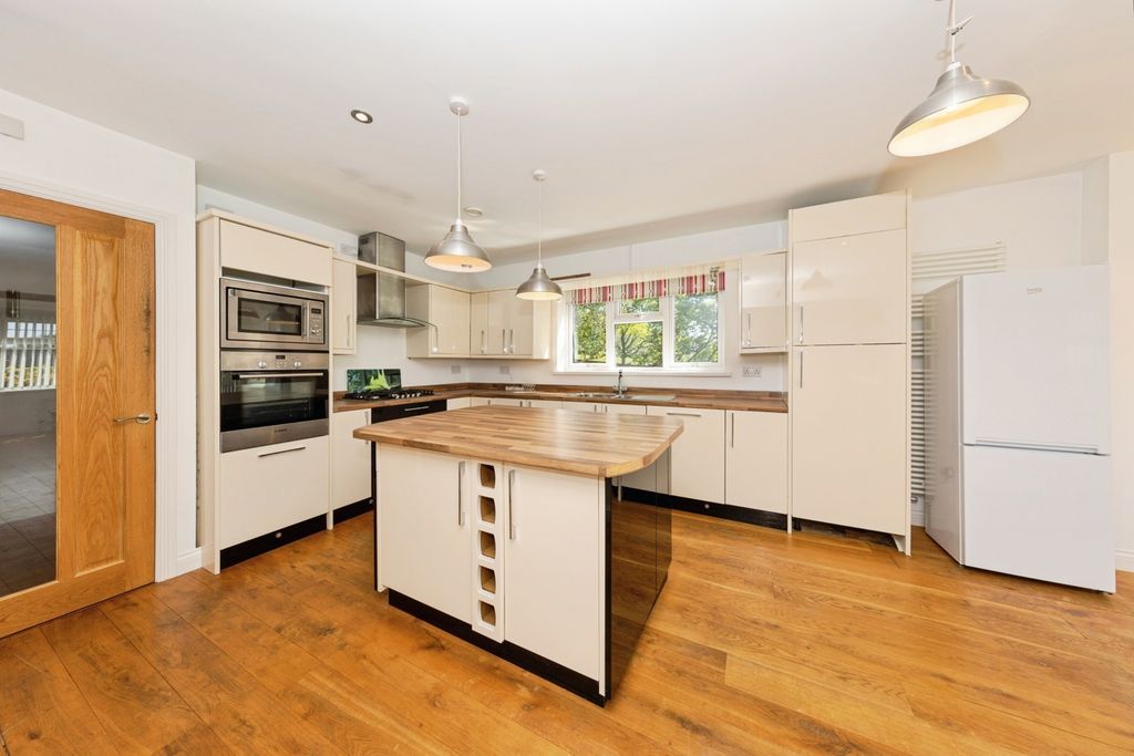 Additional image 2 of 4 bed detached house for saleParc Tyisha, Burry Port, Carmarthenshire SA16