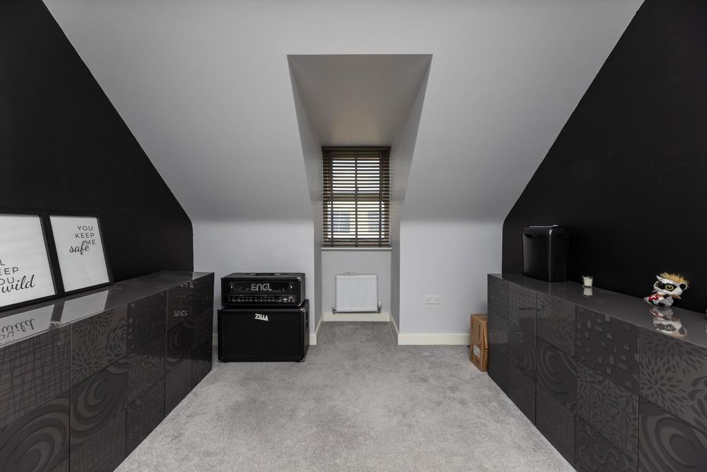 Additional image 12 of 5 bed detached house for saleColclough Close, Castleford WF10