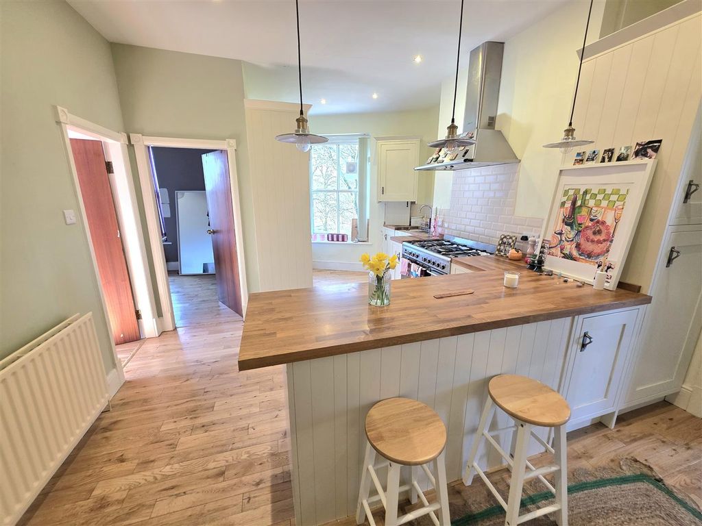 Additional image 3 of 2 bed flat for saleThe Savoy, Hall Bank, Buxton SK17