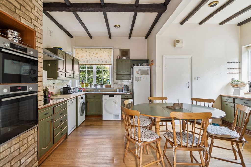 Additional image 10 of 5 bed detached house for saleFinch Lane, Bushey WD23