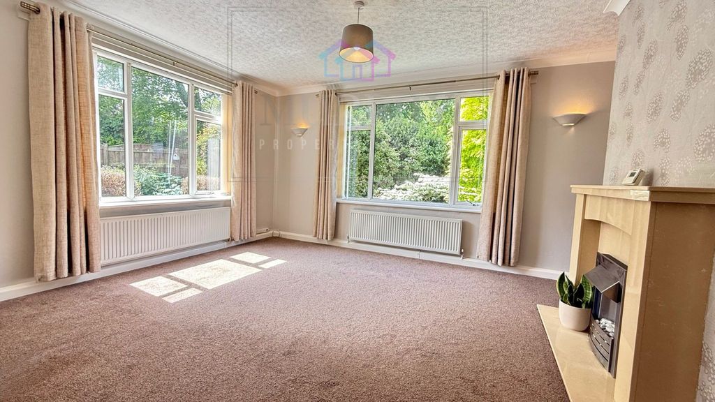 2 bed flat for saleCarleton Road, Pontefract, West Yorkshire WF8 photo 4