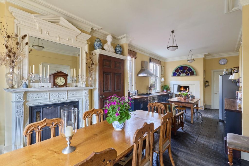 Additional image 2 of 6 bed semi-detached house for saleHills Road, Cambridge CB2