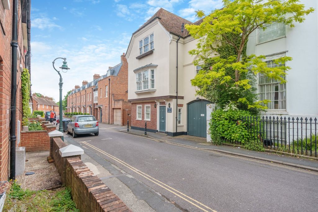 5 bed town house for saleSt. Peters Lane, Canterbury, Kent CT1
