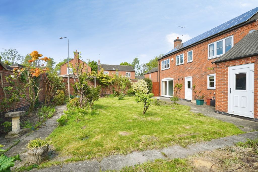 Additional image 5 of 4 bed detached house for saleShotwood Close, Rolleston-On-Dove, Burton-On-Trent, Staffordshire DE13