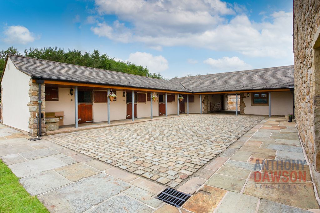 Additional image 27 of 7 bed detached house for saleMerrills Head Barn, Long Causeway, Burnley BB10