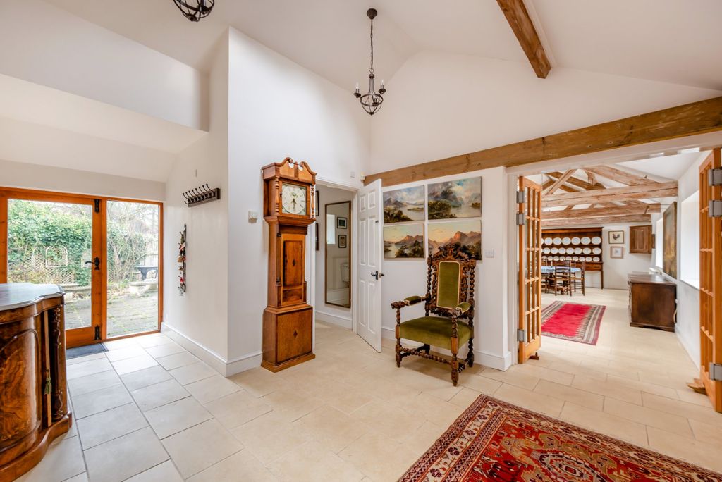 6 bed barn conversion for saleCoach Road, Shopwhyke, Chichester, West Sussex PO20 photo 4