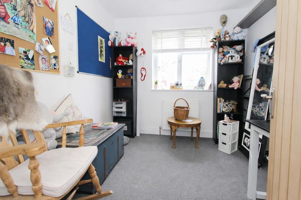 Additional image 17 of 5 bed semi-detached house for saleNorthwood Road, Carshalton SM5