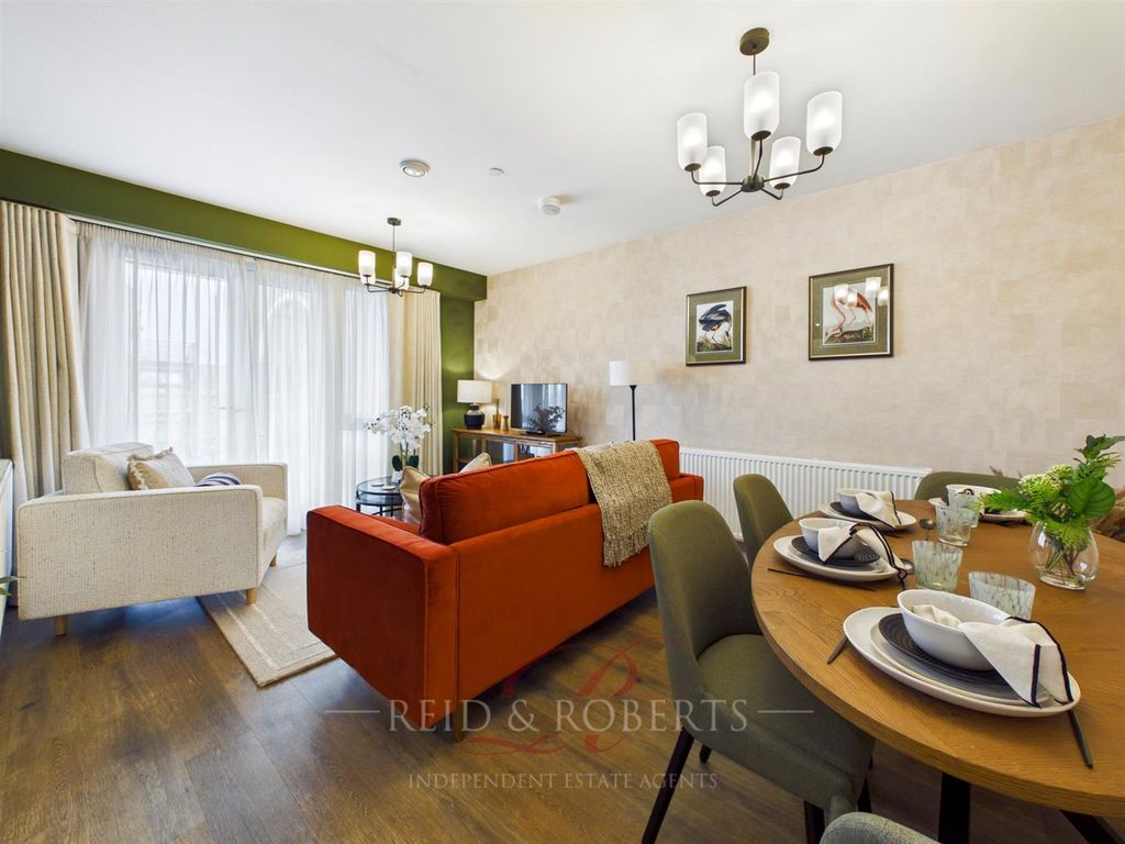2 bed flat for saleHathaway Lane, Great Boughton, Chester CH3